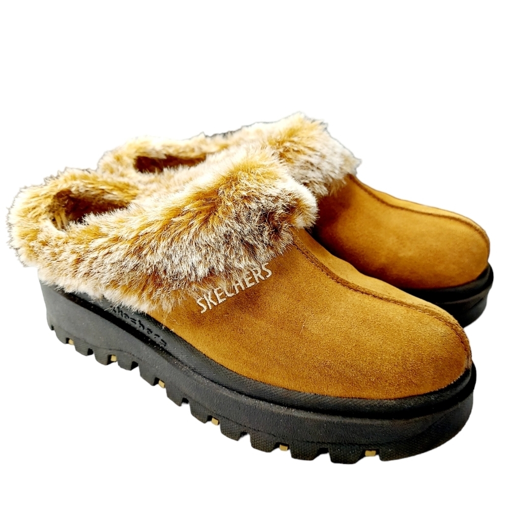 Skechers Shindings Mules size 6.5 Suede Platform Chunky Clogs Fur Lined Jammers